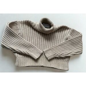 Posh Arthur Apparel. Size 2, Luxury chunky ribbed turtleneck, 100% cotton